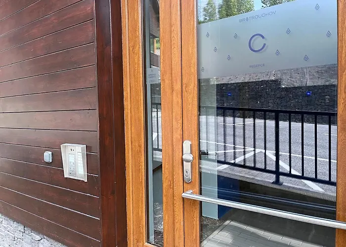 Hygge Bratrouchov Apartamento